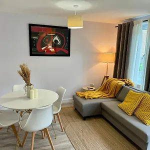 Brand New Flat 5 With Free Parking And Fast Wifi York